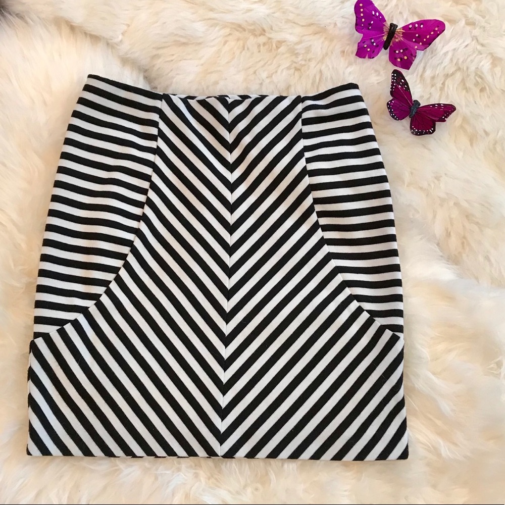 AQUA Striped Mini Skirt Size XS
